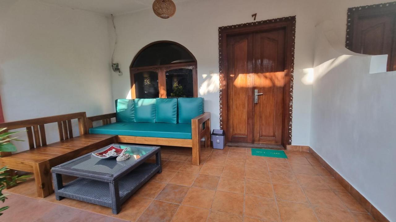 Catra Homestay Beach Apartments Candidasa Exteriér fotografie