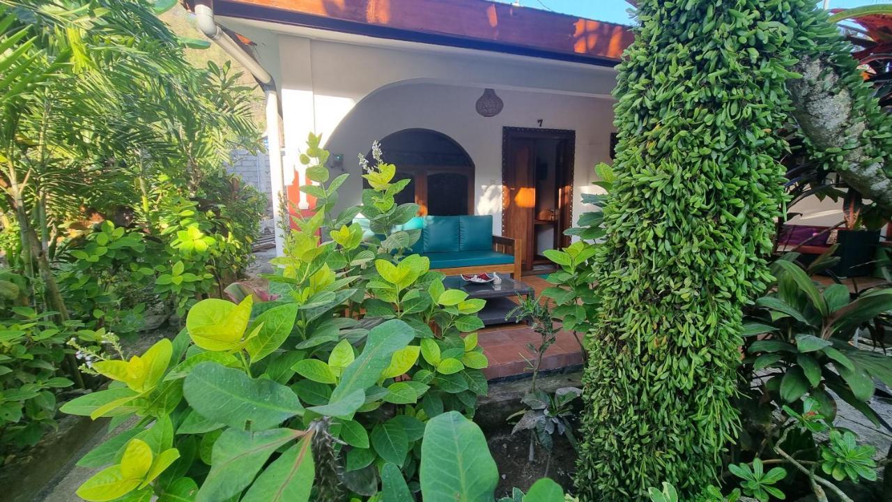 Catra Homestay Beach Apartments Candidasa Exteriér fotografie